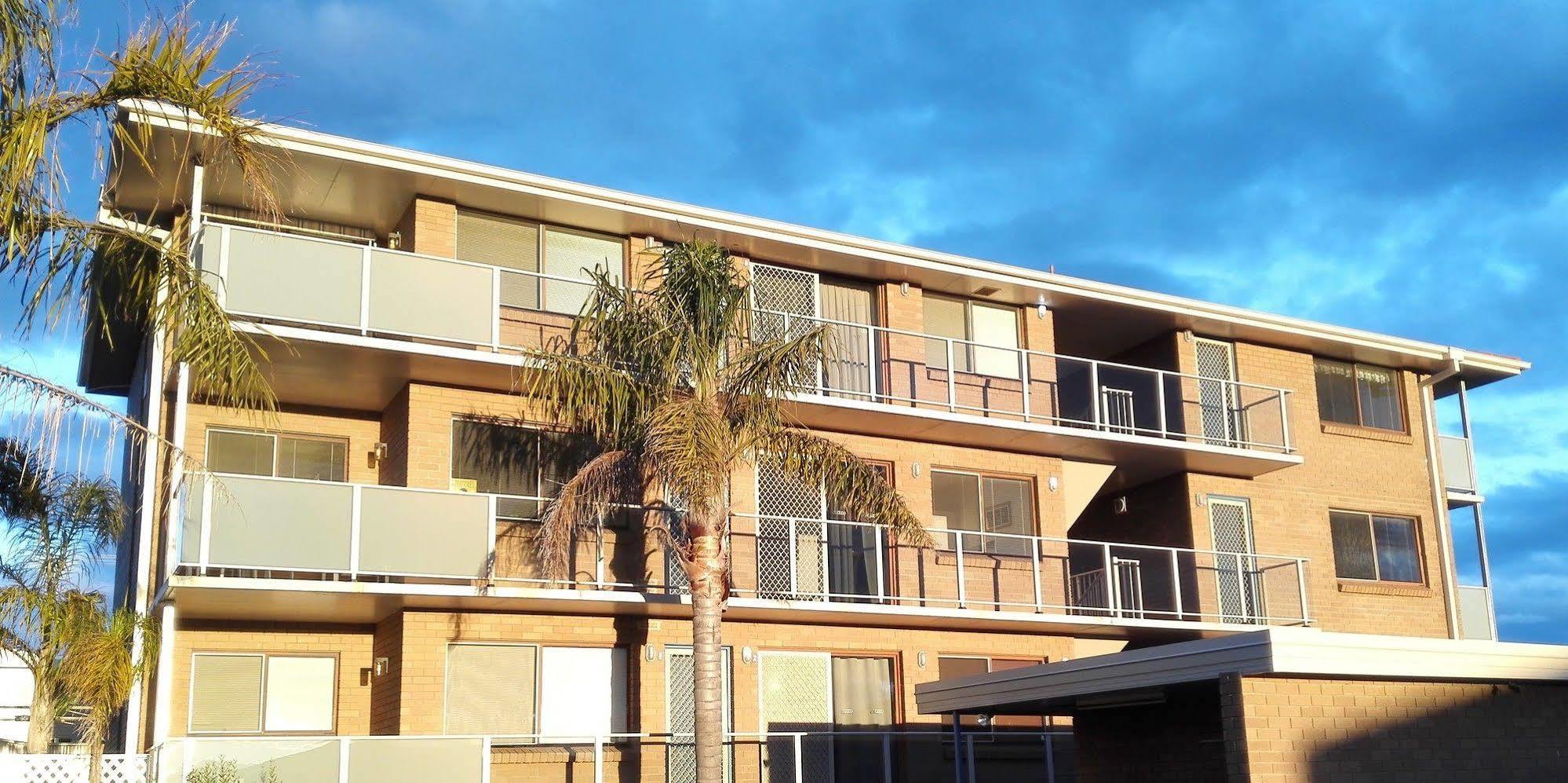Narooma Palms Holiday Apartments Екстер'єр фото