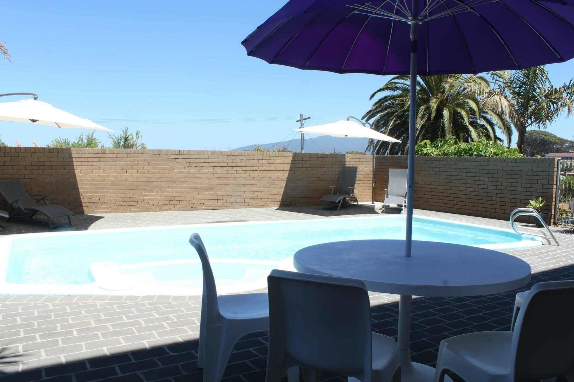 Narooma Palms Holiday Apartments Екстер'єр фото